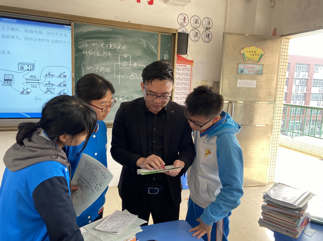 番禺区石楼镇第二中学7.png
