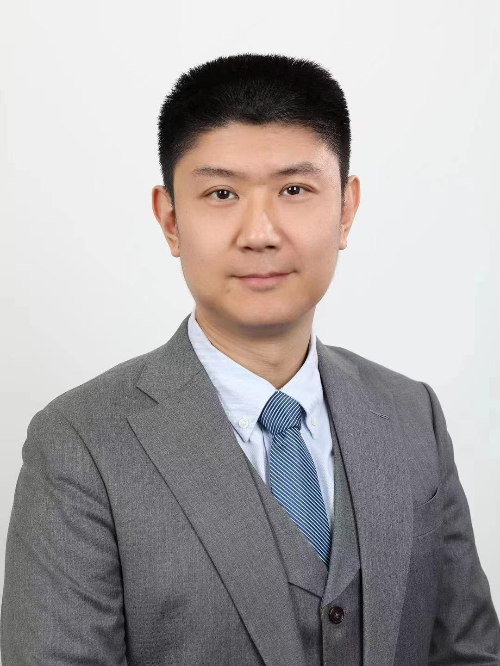 穆岩.jpg