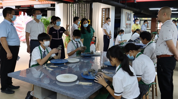 广州市大中小学2022年“学校劳动周”成果展示现场会