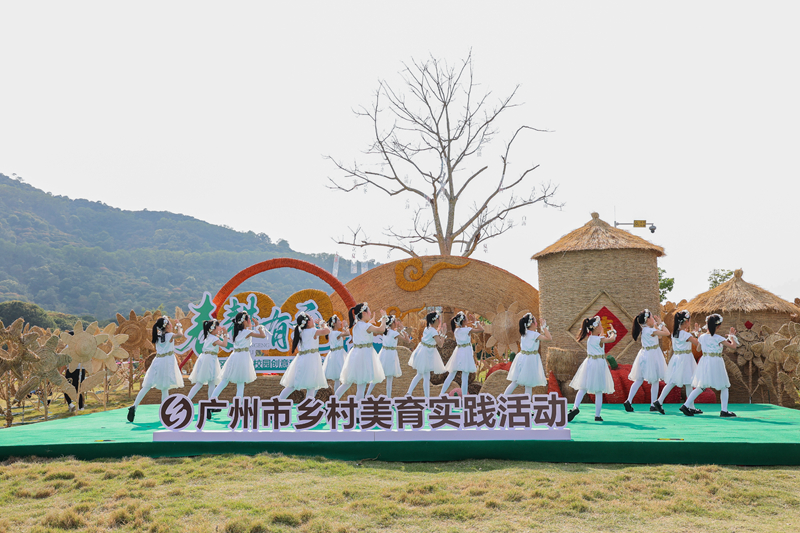 春耕第二礼：《春雨》表演单位：街口街新城小学.jpg